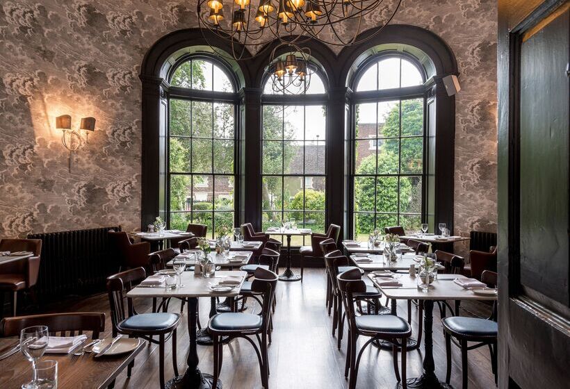 فندق The Churchill