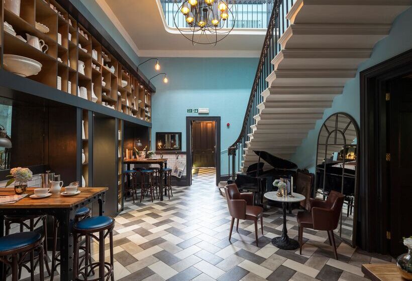 فندق The Churchill