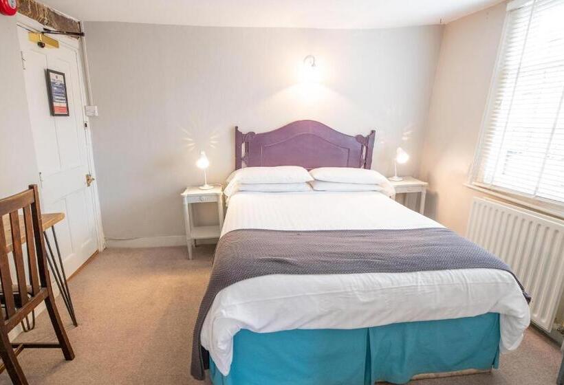 فندق Tower House Guest House