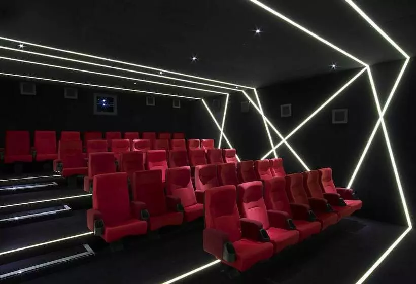 בית מלון כפרי W London