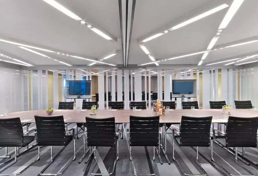 בית מלון כפרי W London