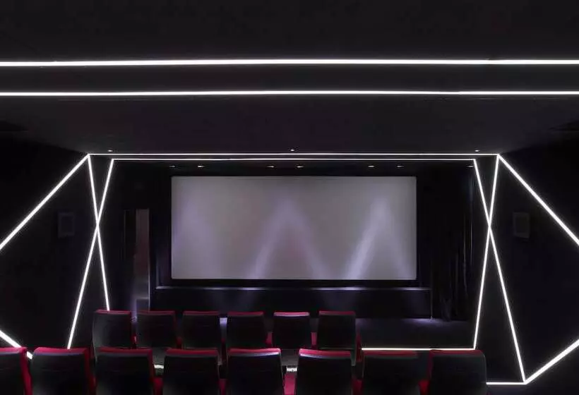 בית מלון כפרי W London