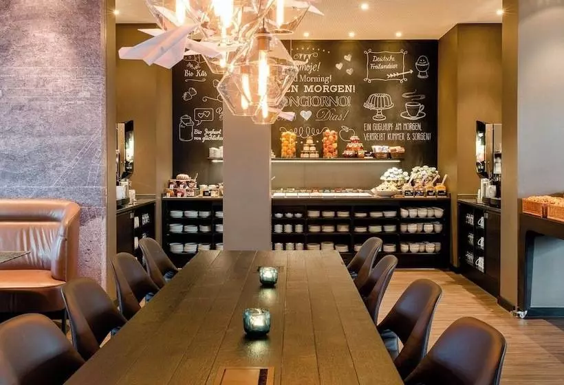 Motel One Frankfurt Airport