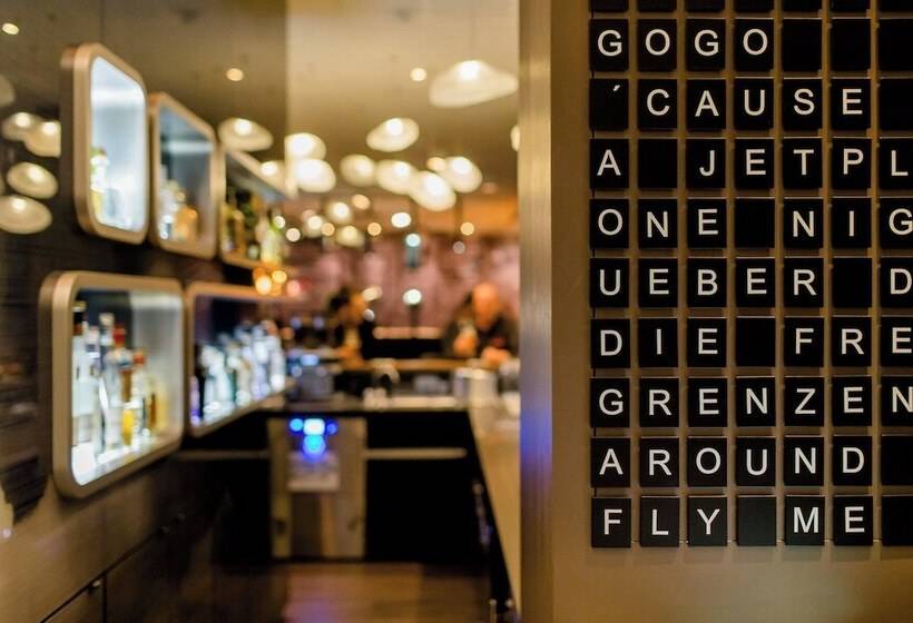 Motel One Frankfurt Airport