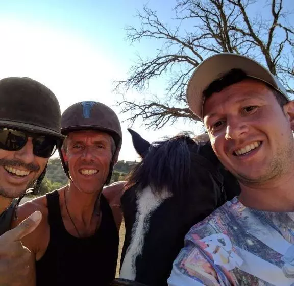 Aamiaismajoitus (B&B) Valle De Oro