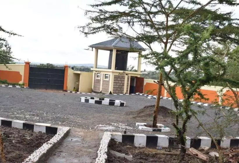 تختخواب و صبحانه Reconfort Villa Guest House