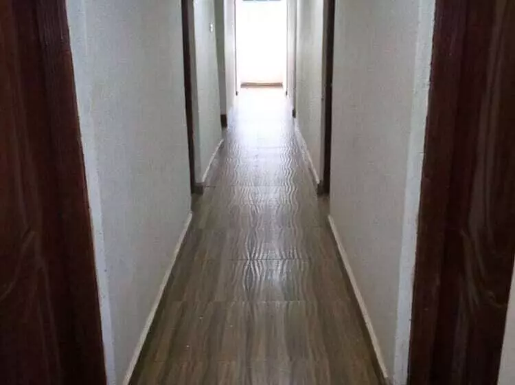 تختخواب و صبحانه Reconfort Villa Guest House