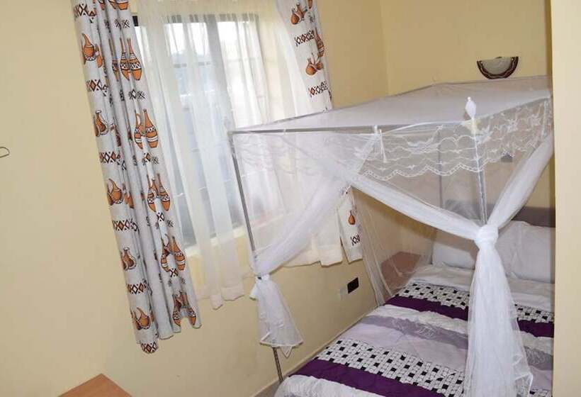 تختخواب و صبحانه Reconfort Villa Guest House