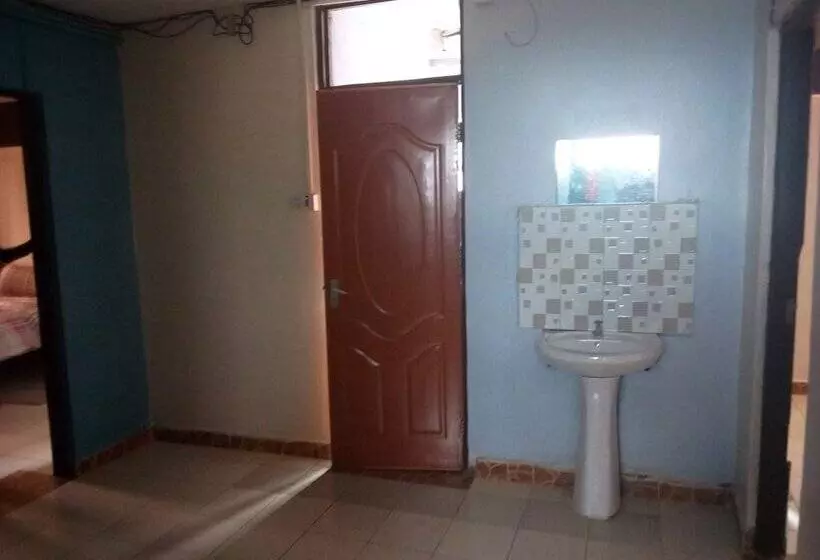 تختخواب و صبحانه Stansted Annex