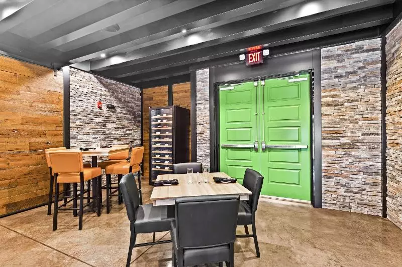 Cobblestone Hotel & Suites   Superior Duluth