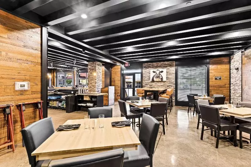 Cobblestone Hotel & Suites   Superior Duluth