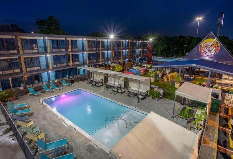 Heights House Hotel, Ascend Hotel Collection