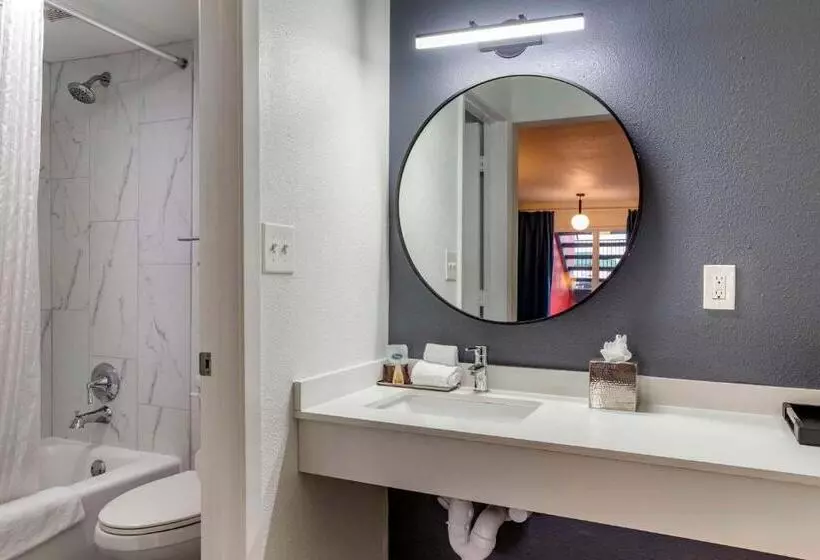 Heights House Hotel, Ascend Hotel Collection