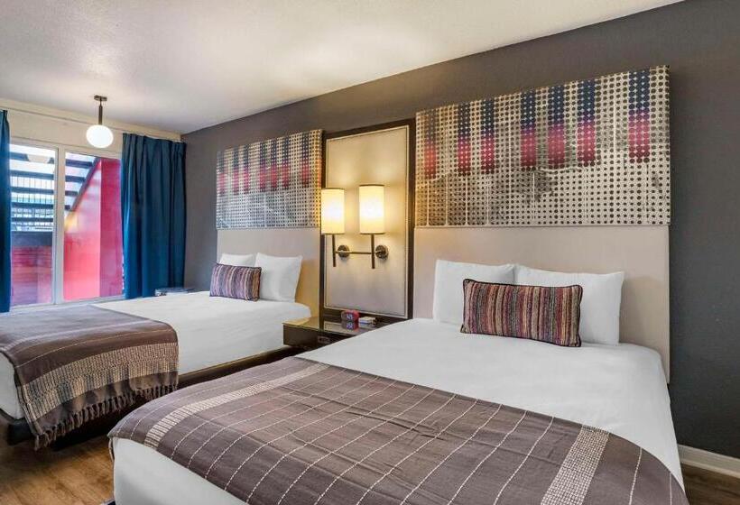 Heights House Hotel, Ascend Hotel Collection