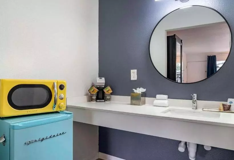 Heights House Hotel, Ascend Hotel Collection