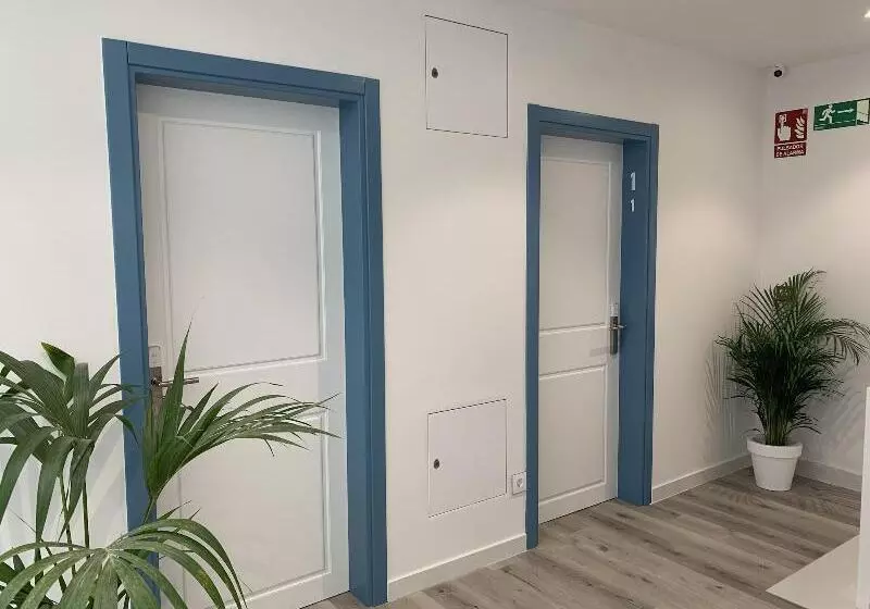 Hostelli Nerja Casual Rooms