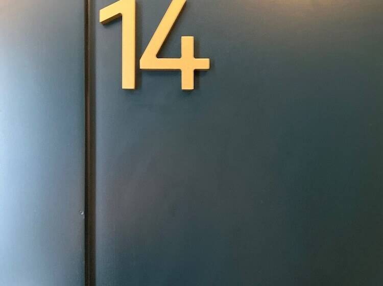 مسافرخانه Uma Suites Atocha