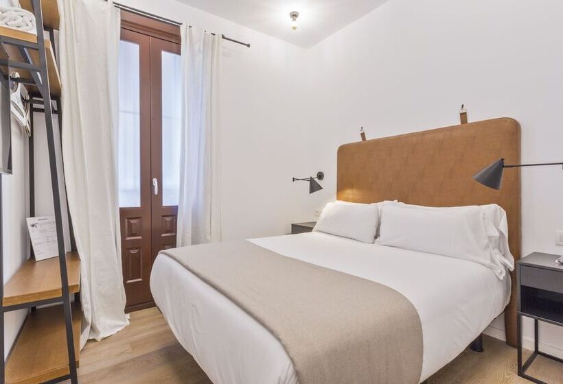 مسافرخانه Uma Suites Atocha