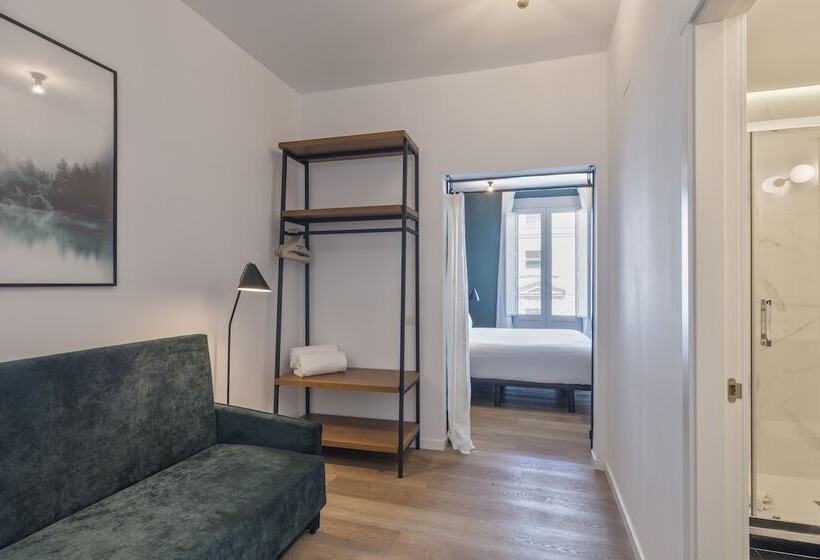 مسافرخانه Uma Suites Atocha