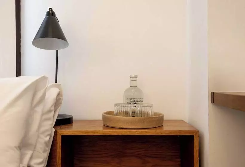 مسافرخانه Uma Suites Atocha