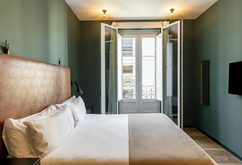 مسافرخانه Uma Suites Atocha