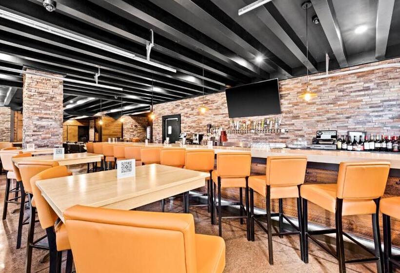 Cobblestone Hotel & Suites   Superior Duluth