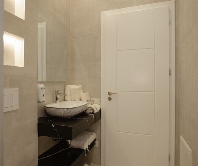 בית מלון כפרי Kompleksi Royal