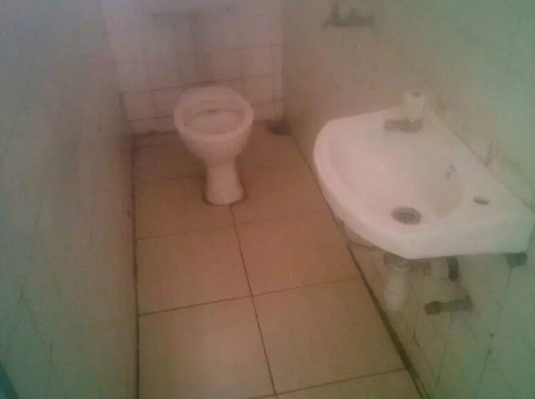پانسیون Damuku Guest House Eldoret