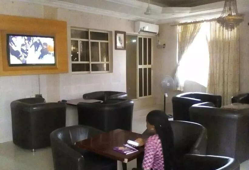 پانسیون Jerry Cedarwood Guest House