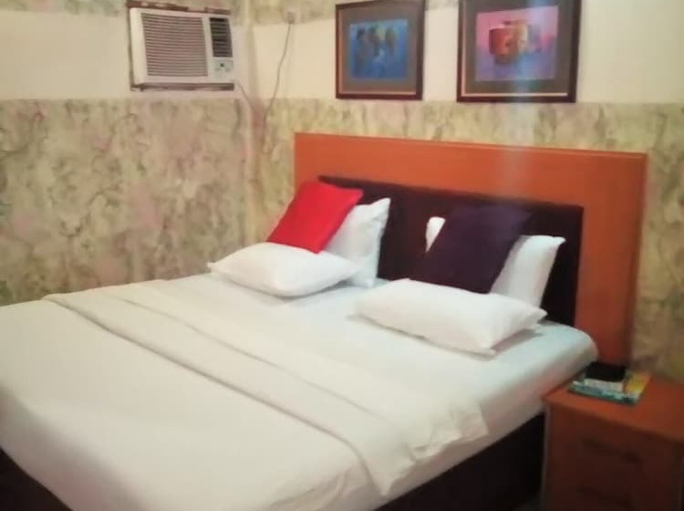 پانسیون Jerry Cedarwood Guest House