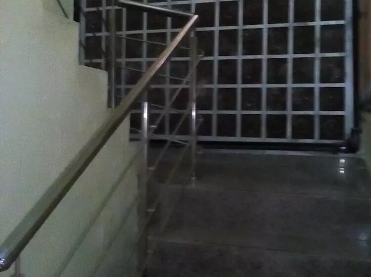 پانسیون Jerry Cedarwood Guest House