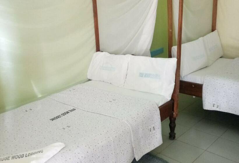 پانسیون Rose Wood Lodge