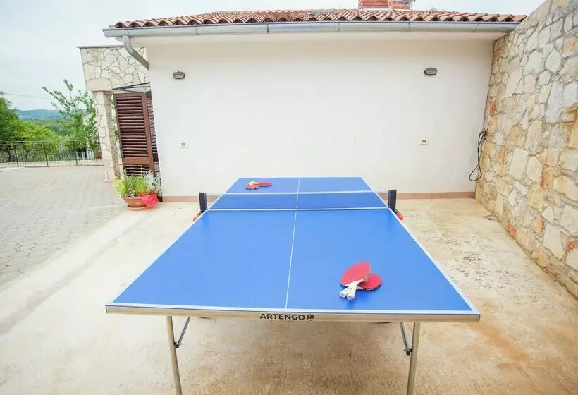 Relaxing Villa With Pool And Garden For Six Persons In Central Istria