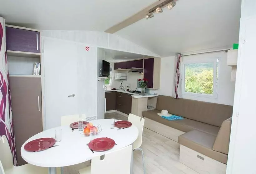 Hotelli Camping Le Vieux Colombier