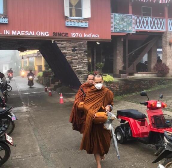 בית מלון כפרי Shin Sane Guest House