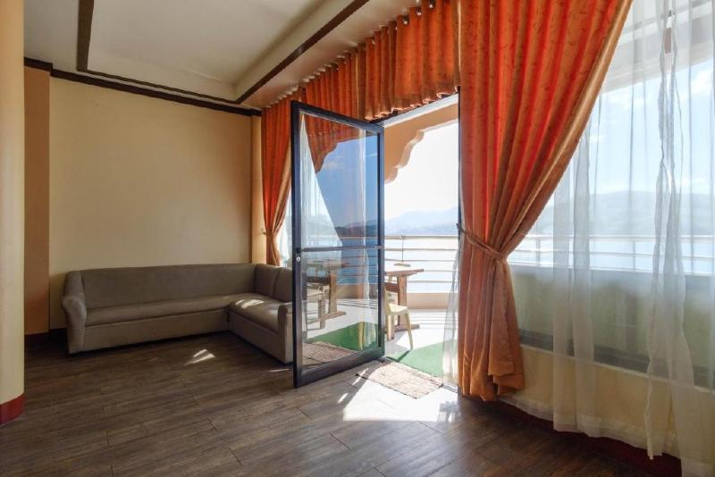 Reddoorz Plus @ Seaborne Hotel Subic Zambales