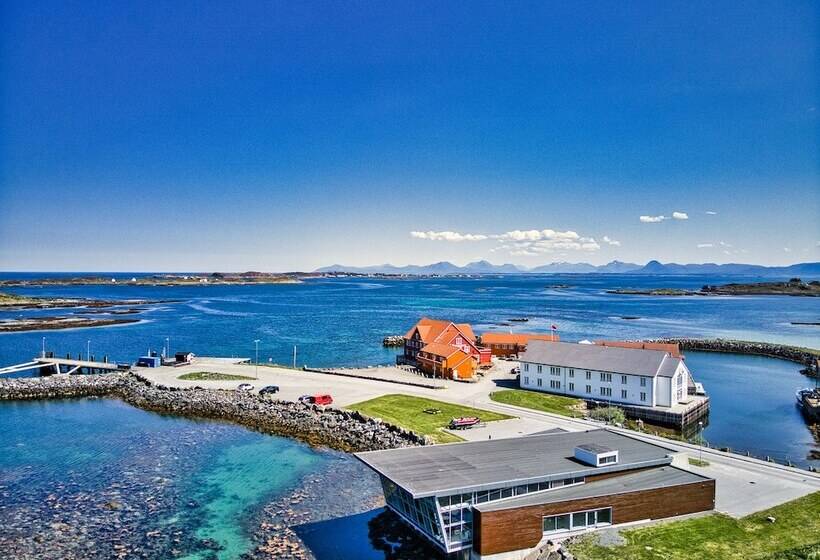 Finnøy Bryggehotell   By Classic Norway Hotels