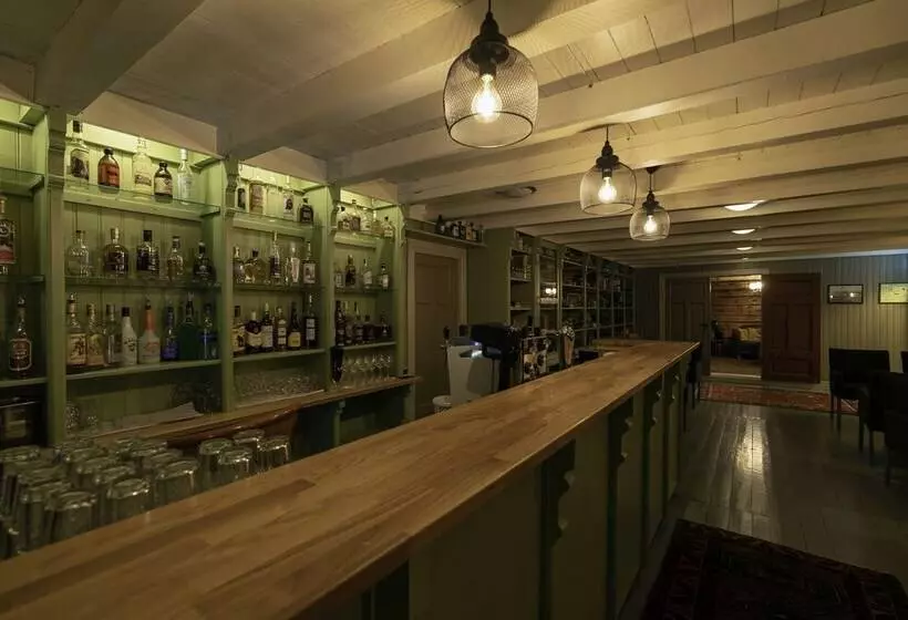 Finnøy Bryggehotell   By Classic Norway Hotels
