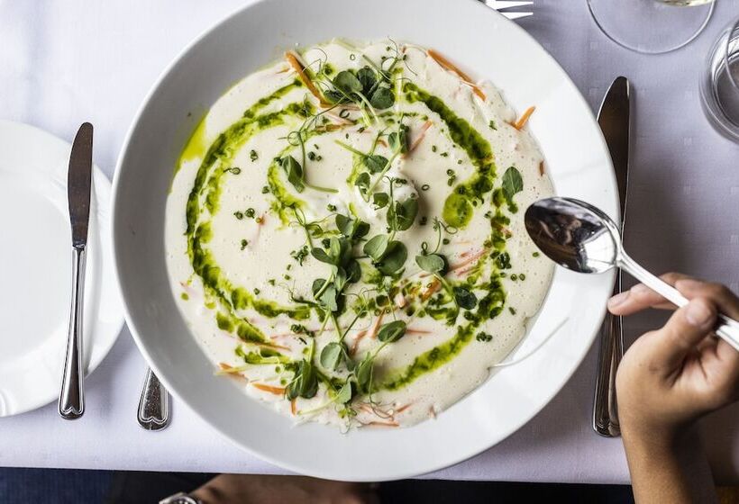 Finnøy Bryggehotell   By Classic Norway Hotels