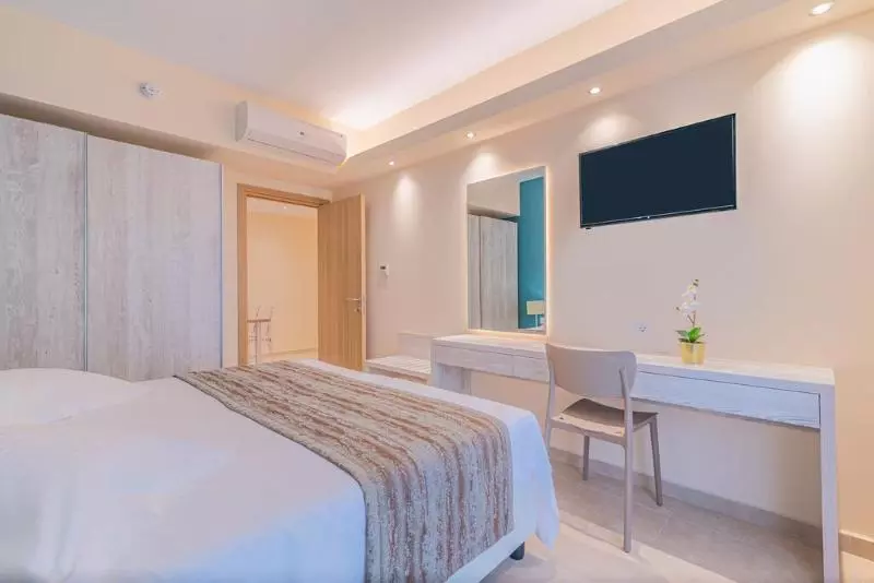 هتل Christa Apartments