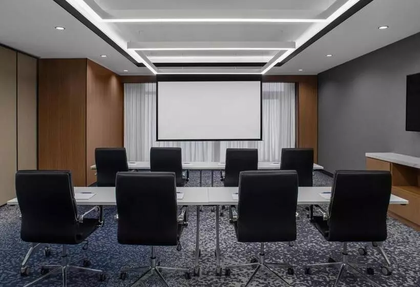 Hotelli Four Points By Sheraton Flushing