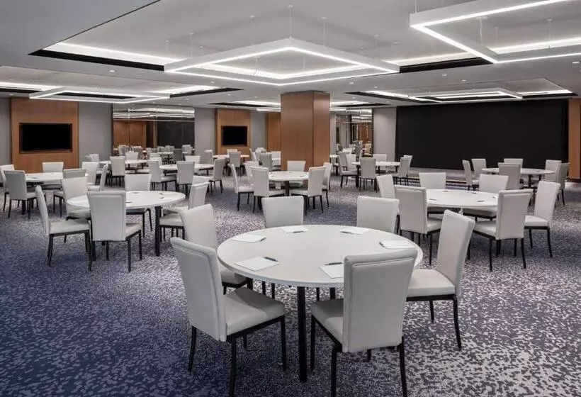 Hotelli Four Points By Sheraton Flushing