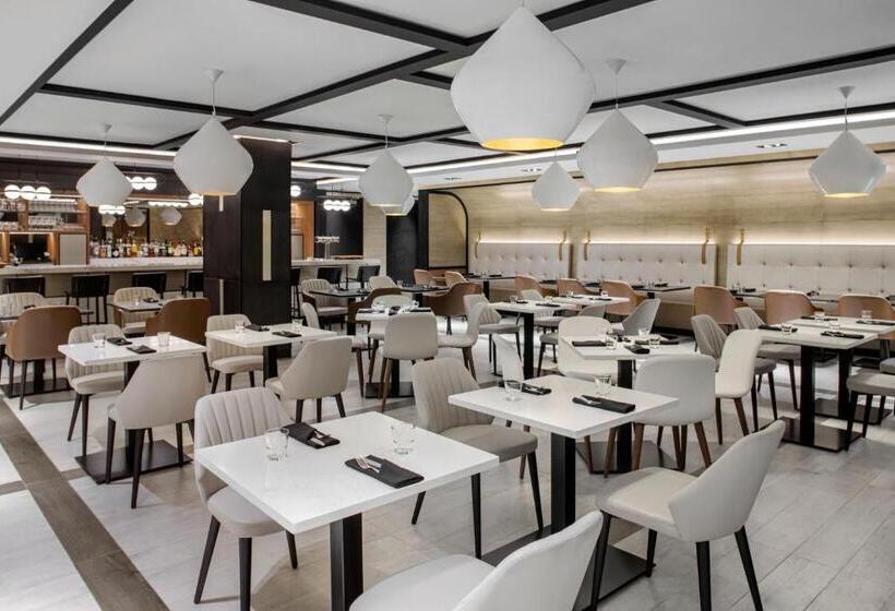 Hotel Four Points By Sheraton Flushing