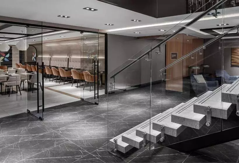 Hotelli Four Points By Sheraton Flushing