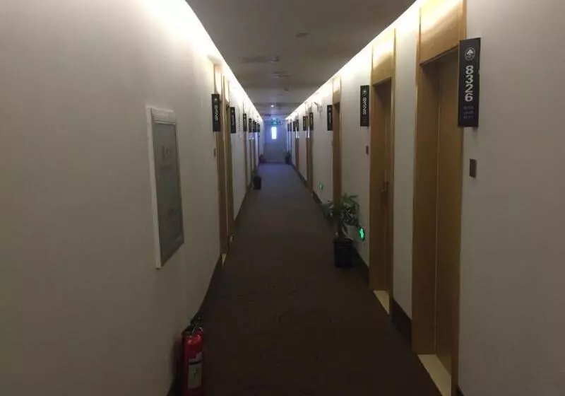 Hotelli Greentree Inn Beijing Tongzhou District Yujiawu Techonology Park Express