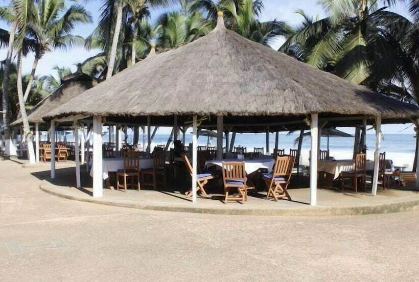 هتل Hôtel Bassam Plage