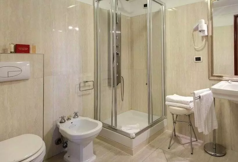 هتل Hôtel Bassam Plage