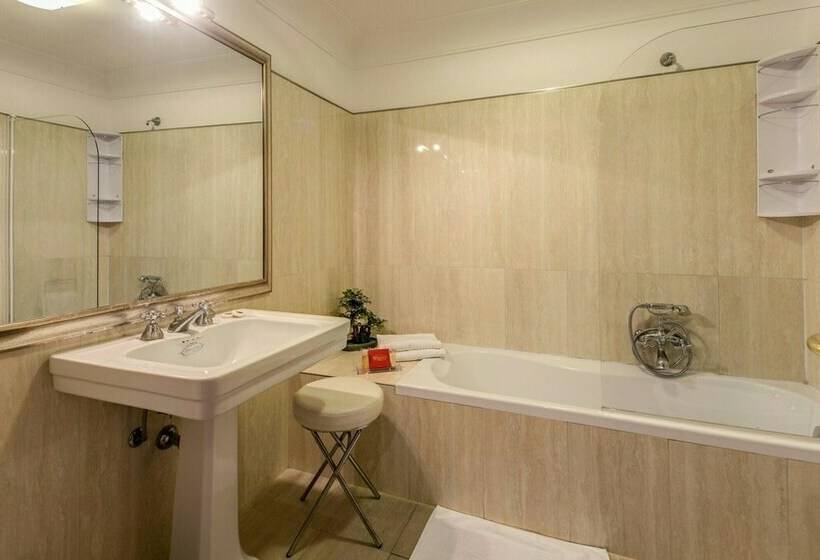 هتل Hôtel Bassam Plage