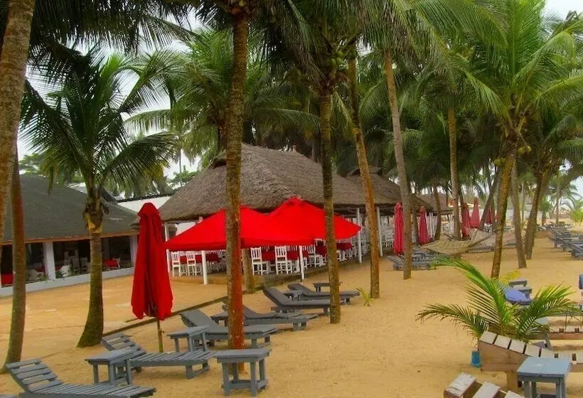 هتل Hôtel Bassam Plage