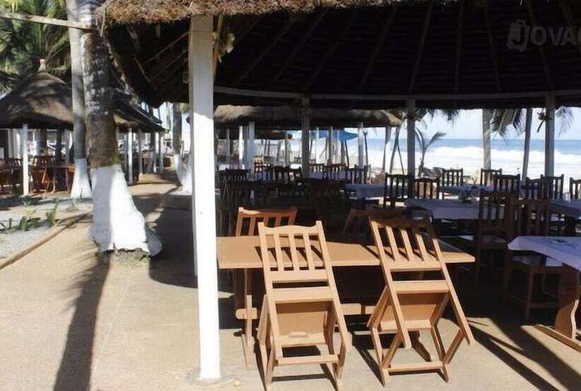 هتل Hôtel Bassam Plage